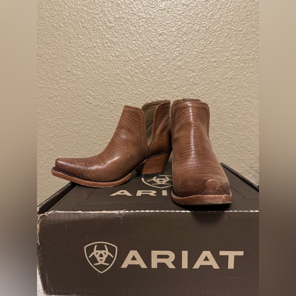 Ariat Tan Textured Leather Cutout Ankle Boots